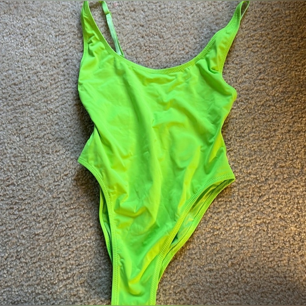 SKIMS Neon Green Women’s Scoop Neck One-Piece Swimsuit XL - Picture 3 of 8